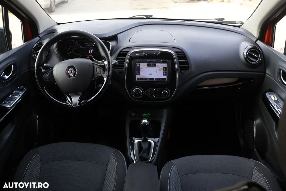 Renault Captur TCe 120 EDC Helly Hansen - 8