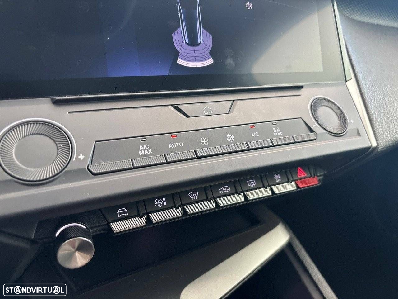 Peugeot 308 1.2 Hybrid Style e-DCS6 - 18
