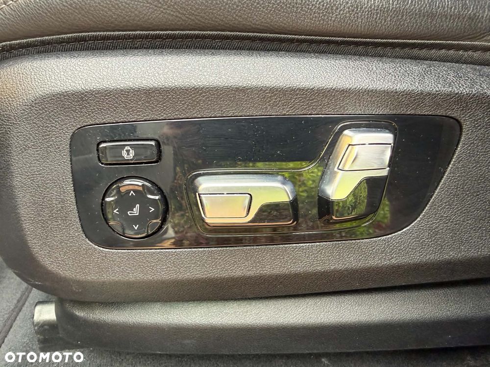 BMW X6 xDrive30d mHEV - 18