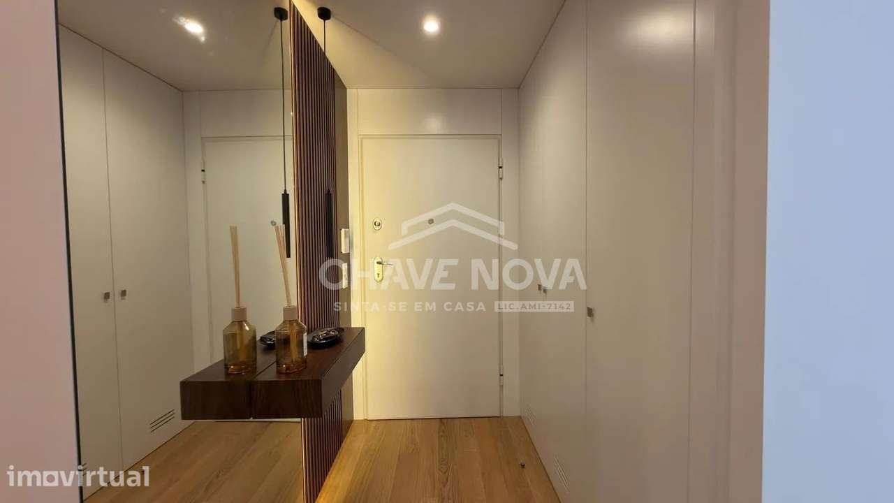 T2 Como Novo c/ Lugar de Garagem Duplo e Arrumo GN/02374/CO - Grande imagem: 2/17