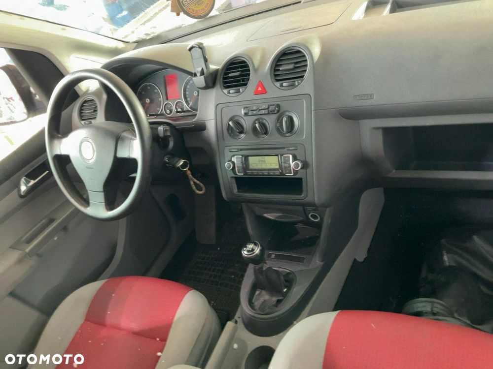 Volkswagen Caddy - 6