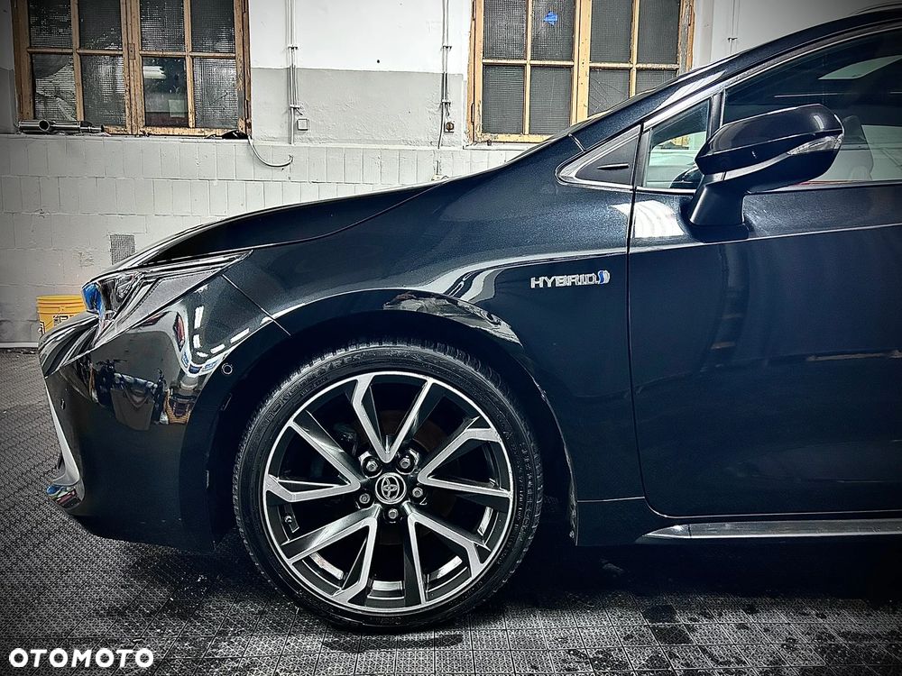 Toyota Corolla 2.0 Hybrid Executive - 10