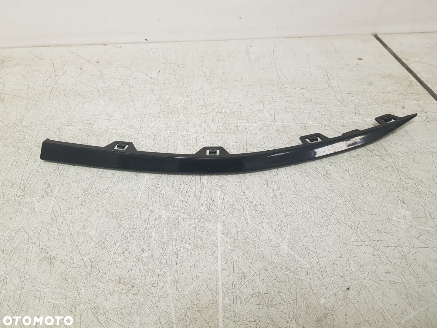 LISTWA ZDERZAKA PRZEDNIEGO PRZÓD PRAWA VW GOLF VIII 8 R-LINE 19-24 5H0805904 - 2