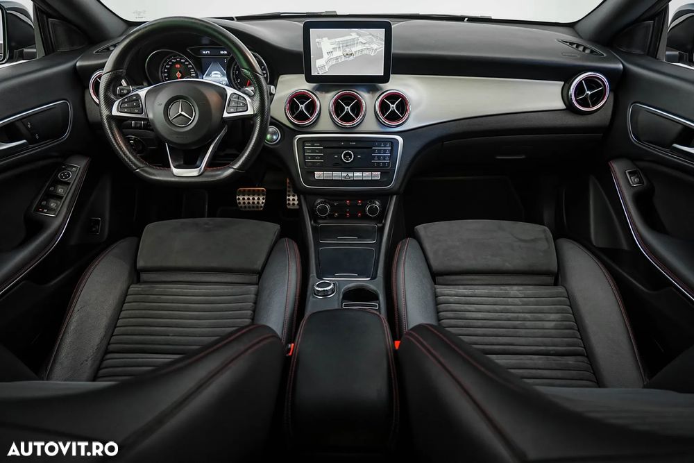 Mercedes-Benz CLA 180 7G-DCT AMG Line - 4