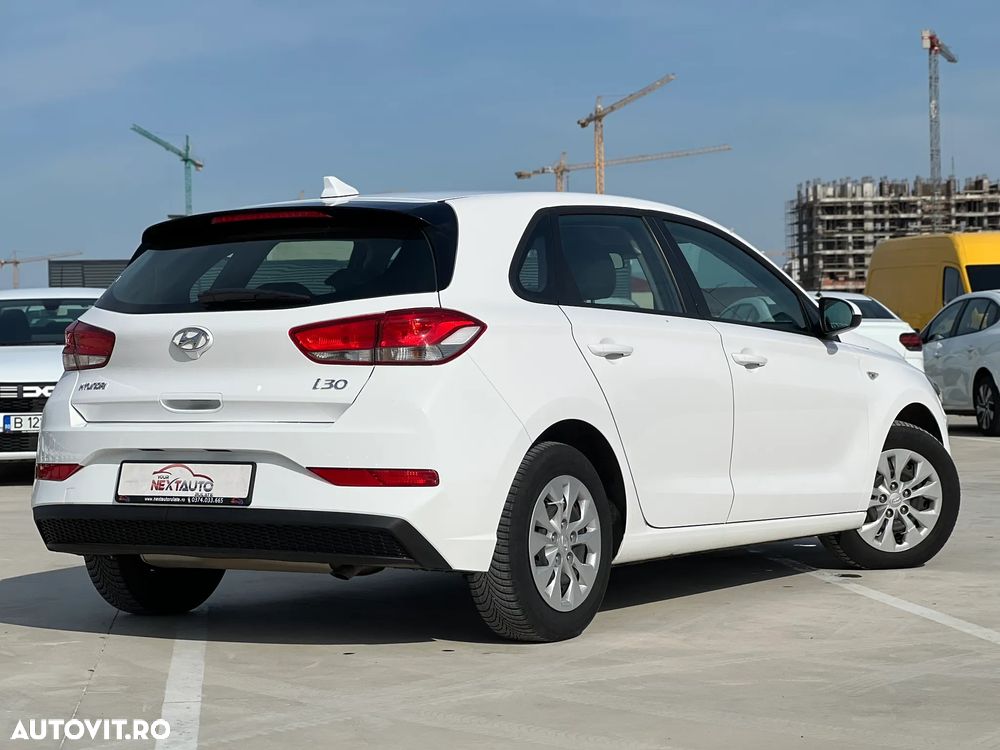 Hyundai i30 1.5 110CP 5DR M/T Comfort - 3