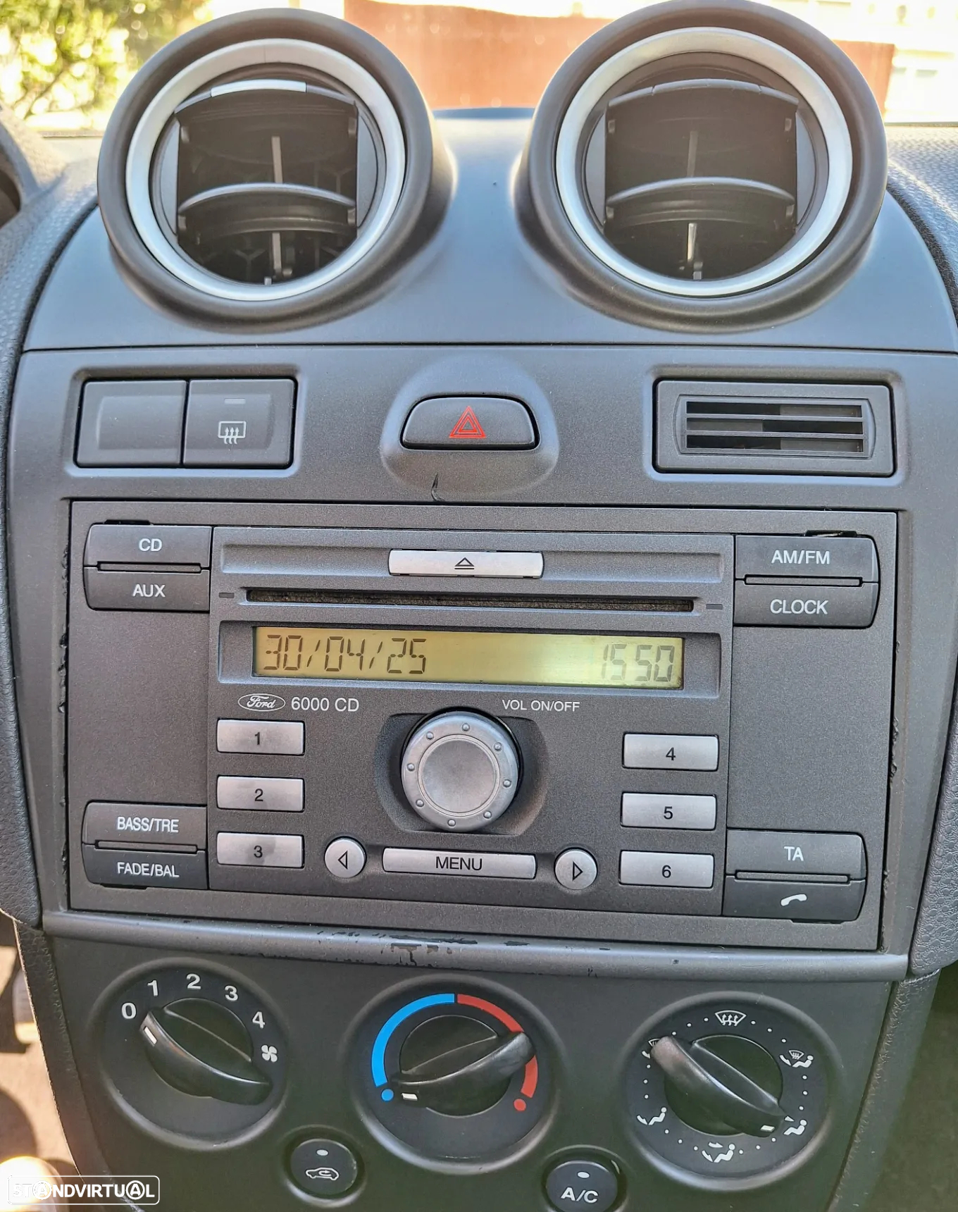 Ford Fiesta - 10