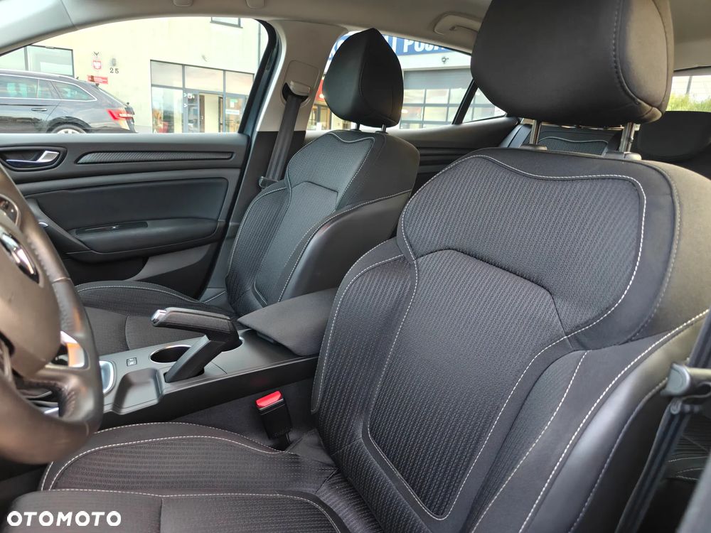 Renault Megane TCe 140 GPF EDC BUSINESS EDITION - 19