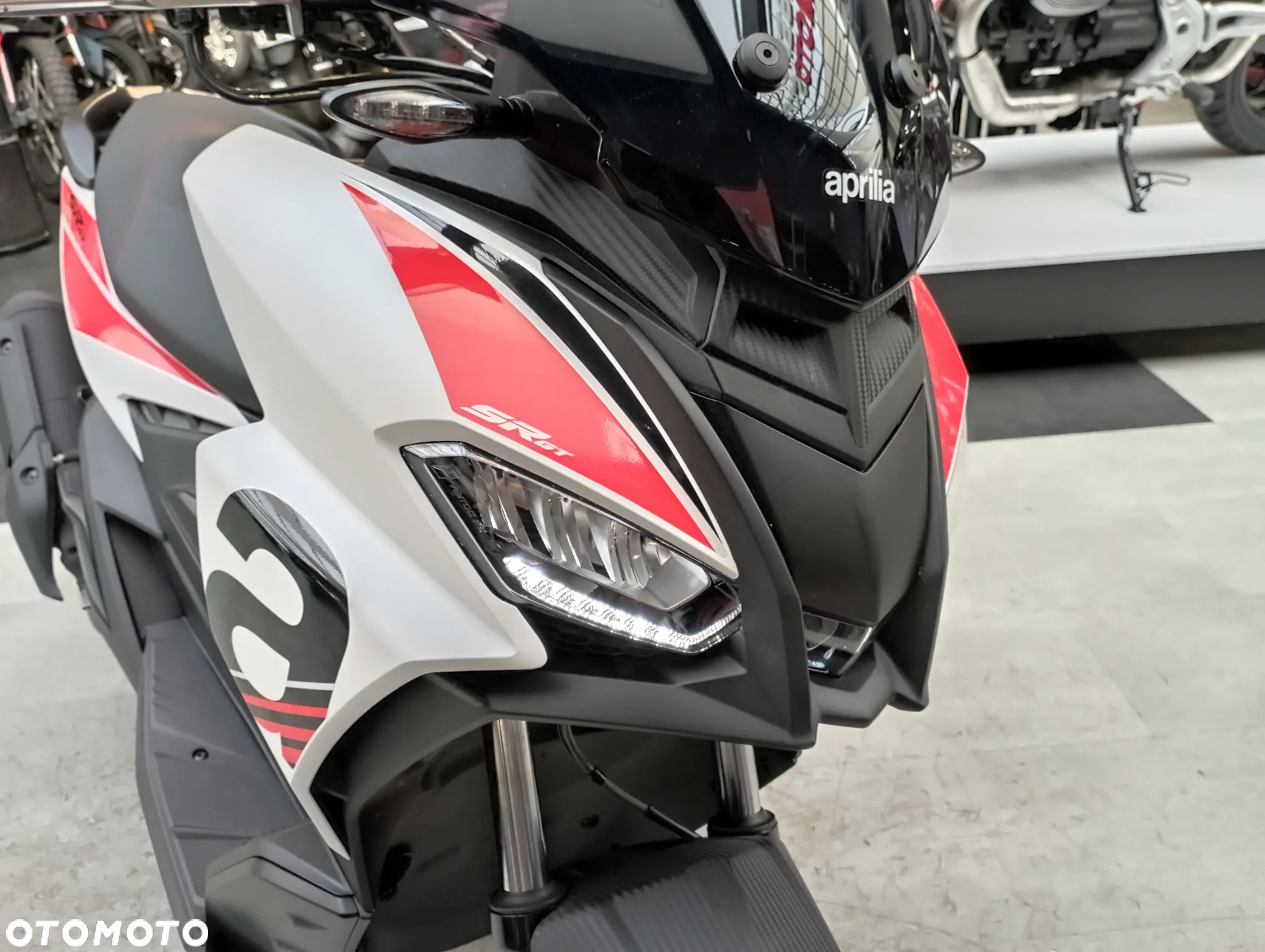 Aprilia SR - 14
