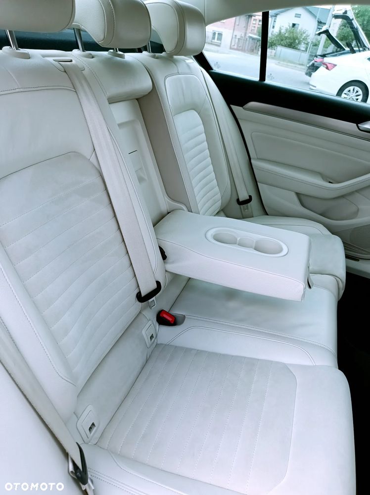 Volkswagen Passat 2.0 TDI BMT Highline DSG - 32