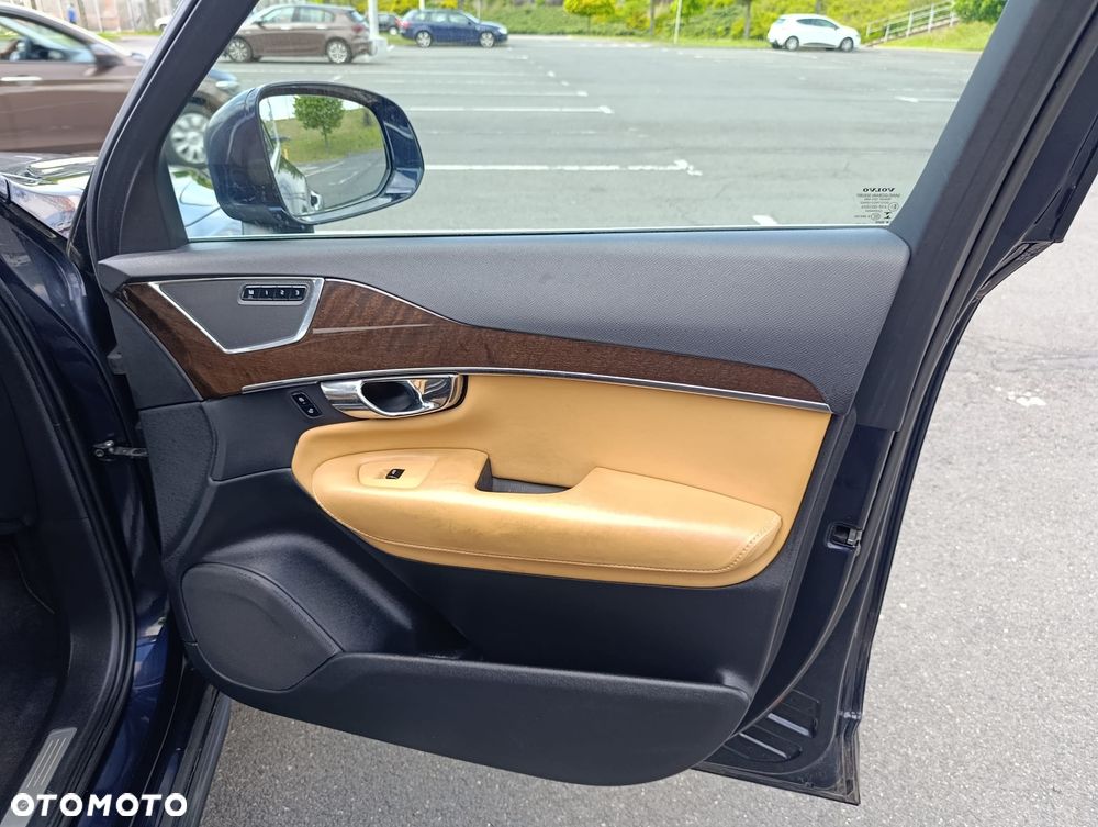 Volvo XC 90 - 15