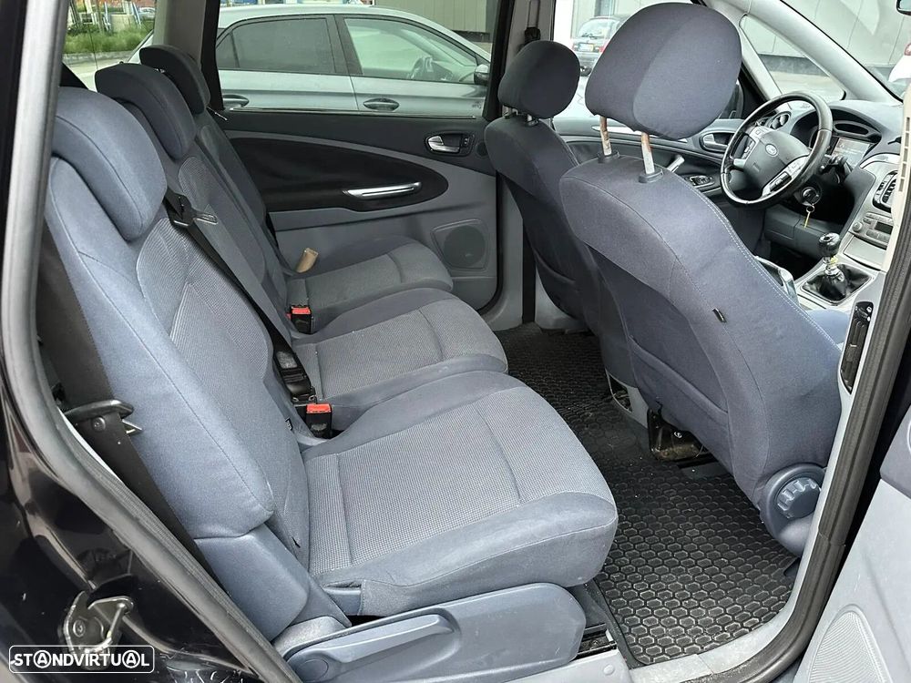 Ford S-Max 1.8 TDCi Titanium 7L - 8