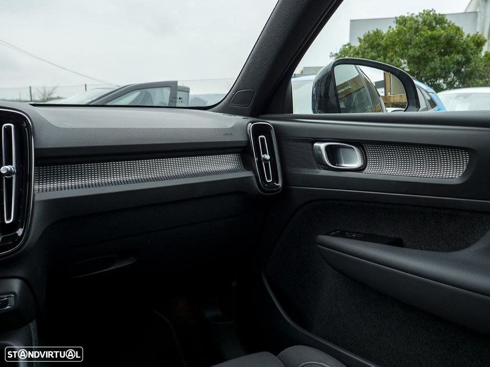 Volvo XC 40 Recharge Pro - 29