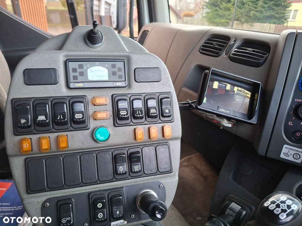 Renault Midlum 220 DXI Zamiatarka SEMAT Zoeller Johnston Szczotki L/R Obie Strony 2013r Napęd Hydrostat 113 tyś Kilometrów - 12