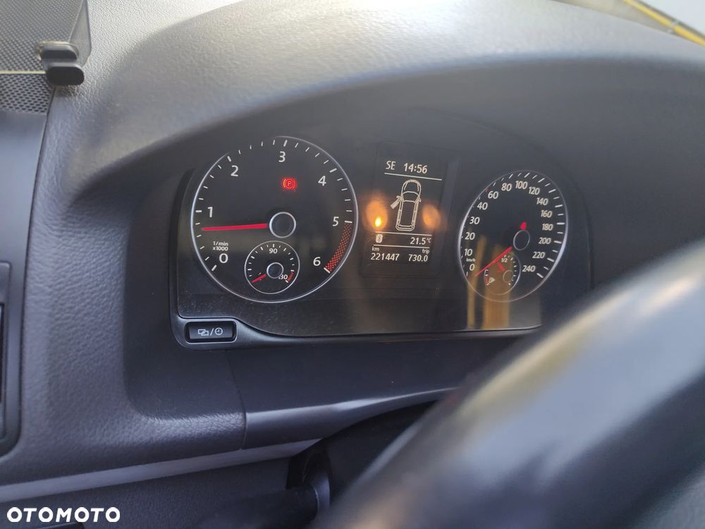 Volkswagen Touran 1.6 TDI DPF BlueMot Comfortline - 5