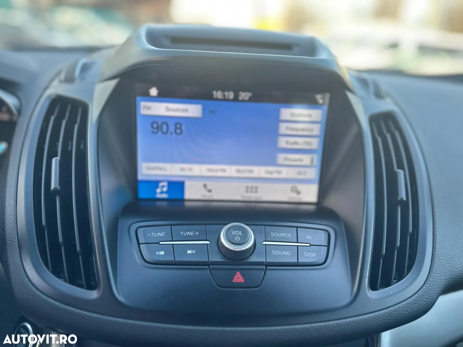 Ford Kuga 2.0 TDCi 4WD Powershift Titanium - 16
