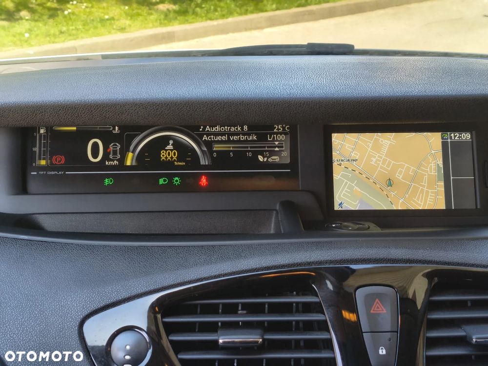Renault Scenic - 24