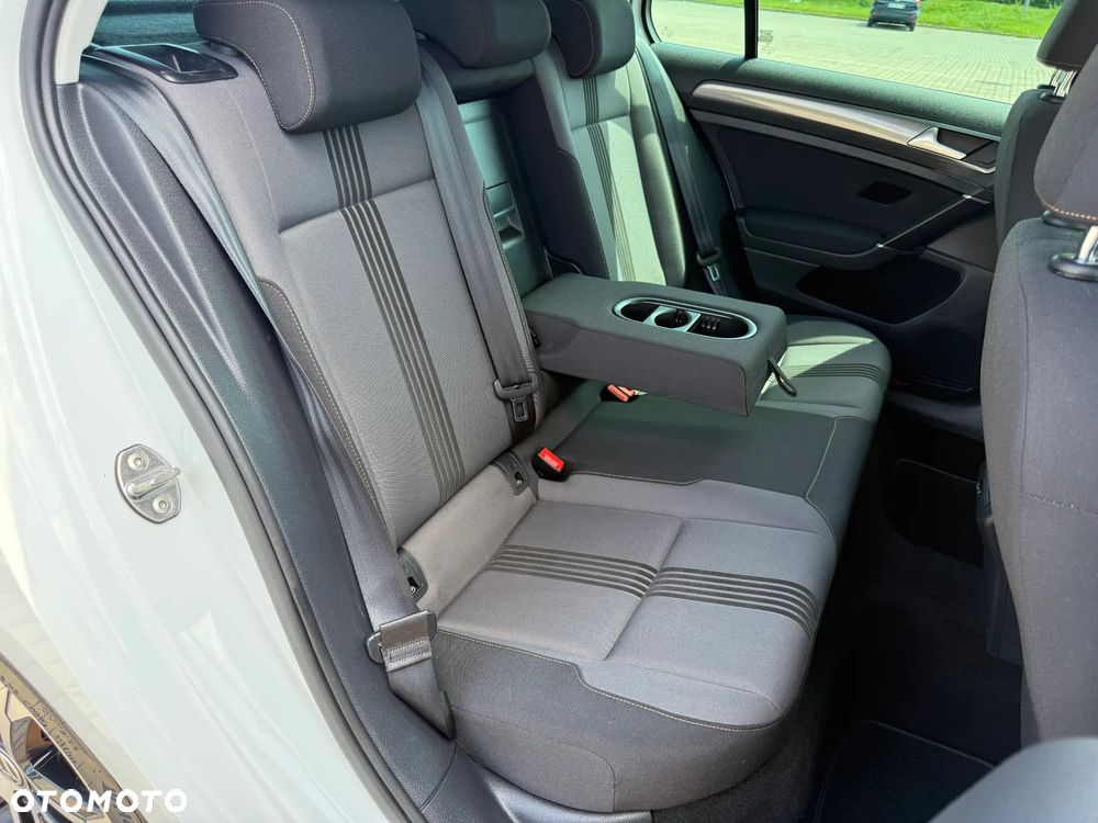 Volkswagen Golf 2.0 TDI BlueMotion Technology DSG Allstar - 13