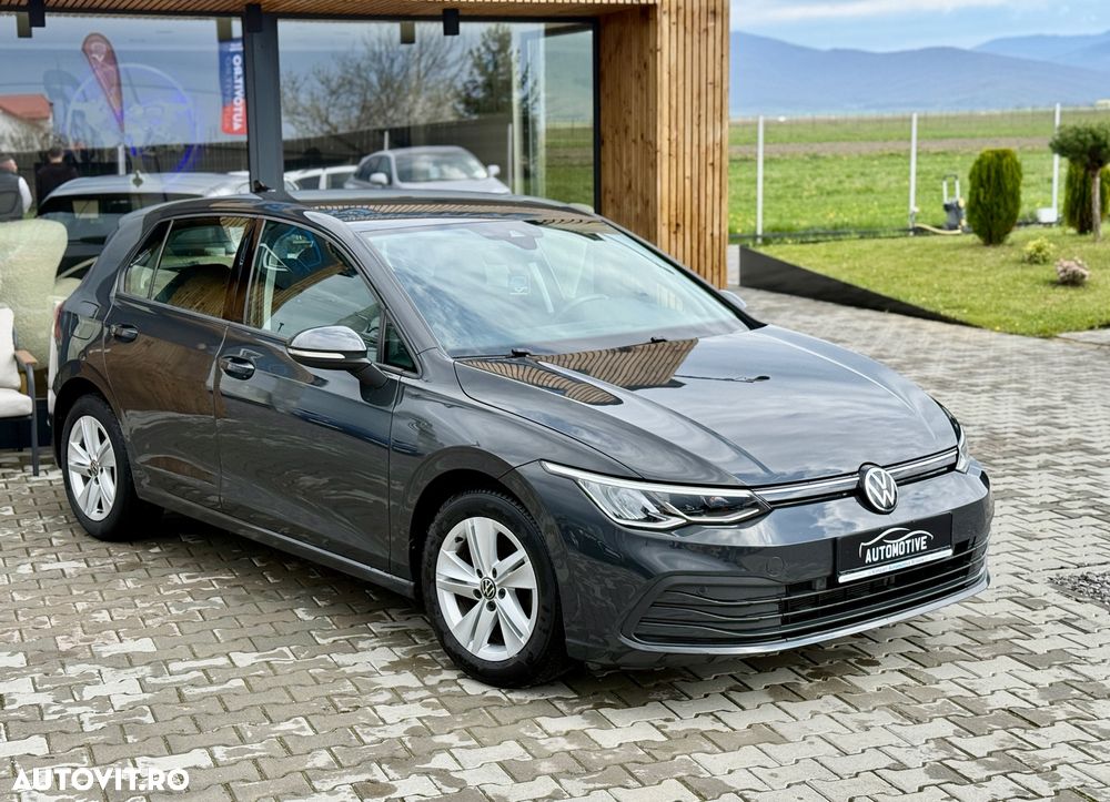 Volkswagen Golf 1.0 TSI Life - 2