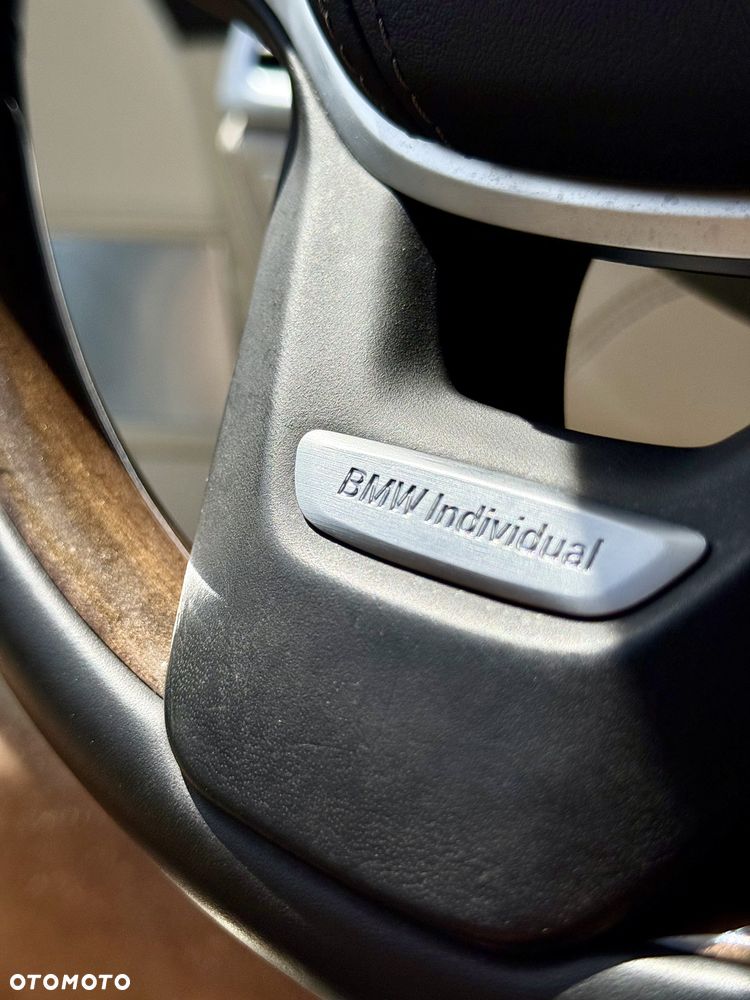 BMW Seria 7 750Li - 17