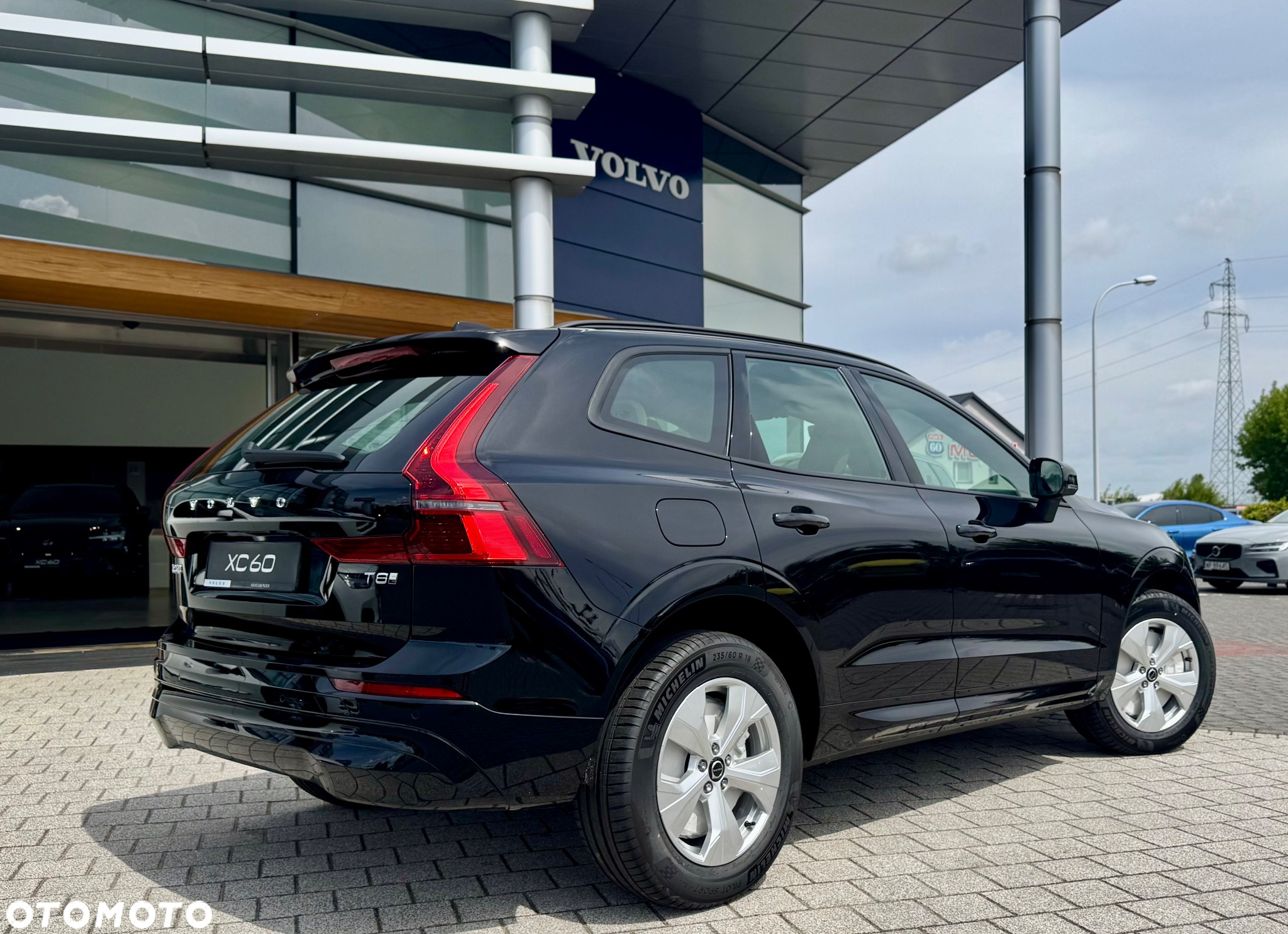 Volvo XC 60 T8 Plug-In Hybrid AWD Core - 4