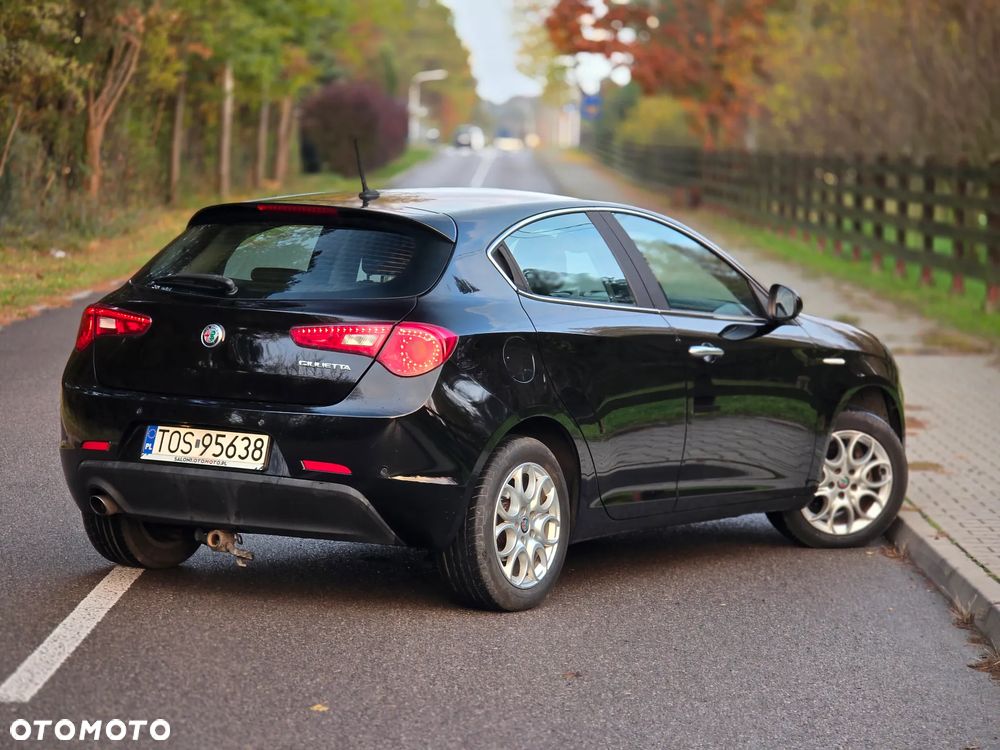Alfa Romeo Giulietta 1.6 JTDM 16V Super - 5