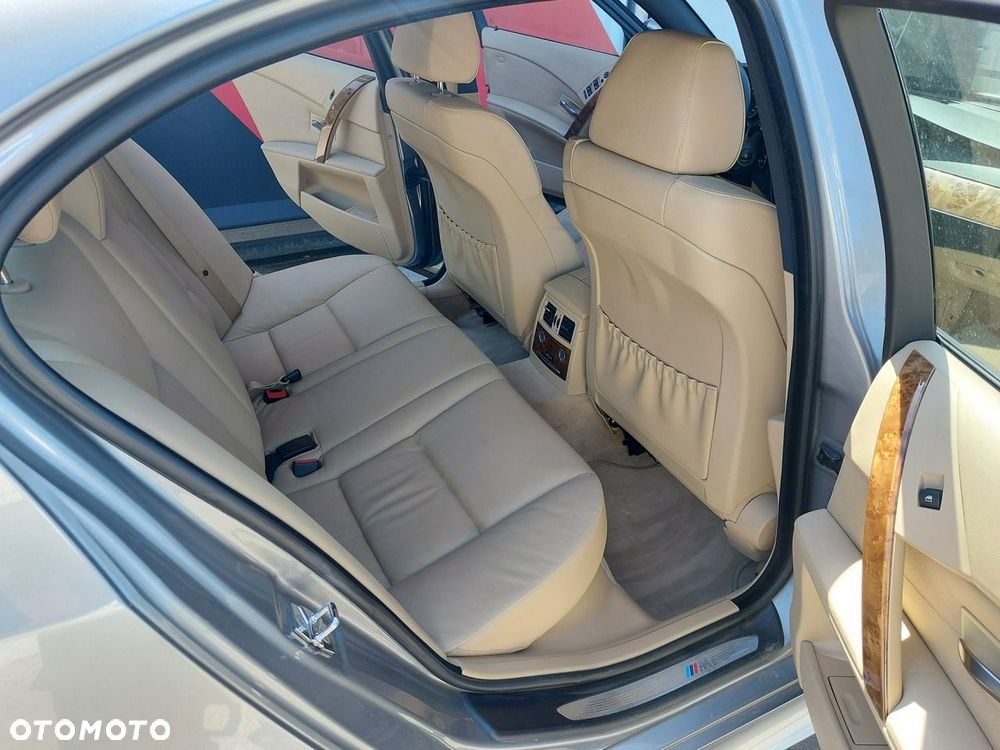 BMW Seria 5 - 13