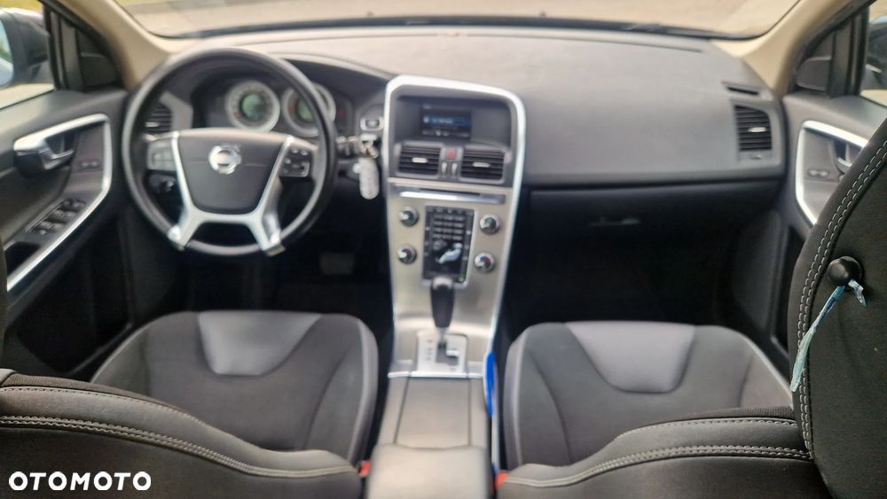 Volvo XC 60 D3 Momentum - 14