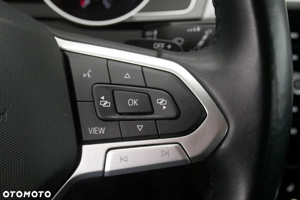 Volkswagen Passat 2.0 TSI Business DSG - 25