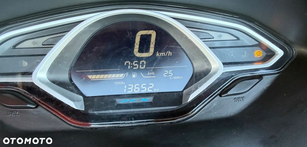 Honda PCX - 4