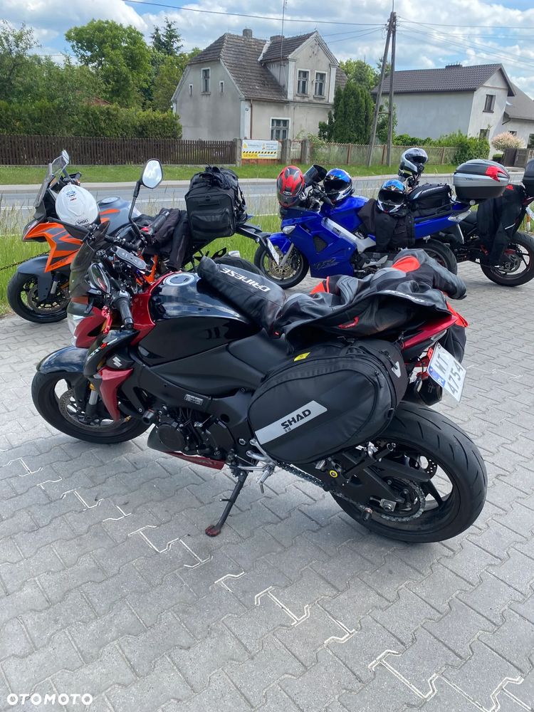 Suzuki GSX 1000 - 1