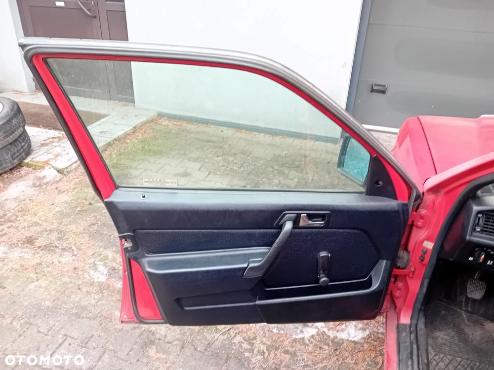 *MERCEDES 190* Samochód na części - 5