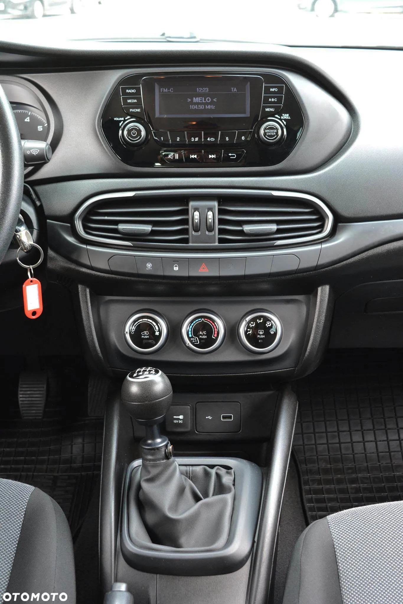 Fiat Tipo 1.4 16v Easy - 14