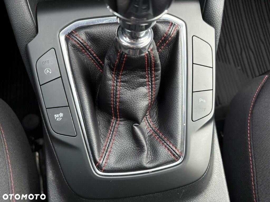 Ford Kuga - 21