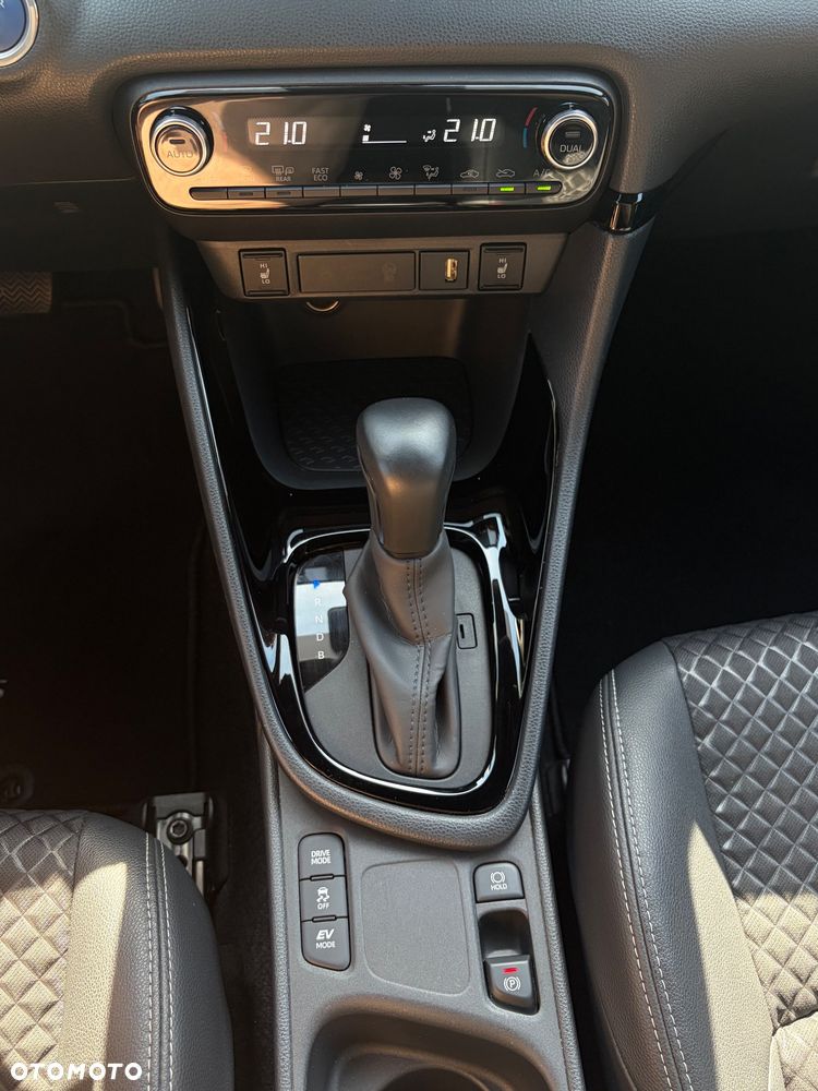 Toyota Yaris 1.5 Selection Style CVT - 15