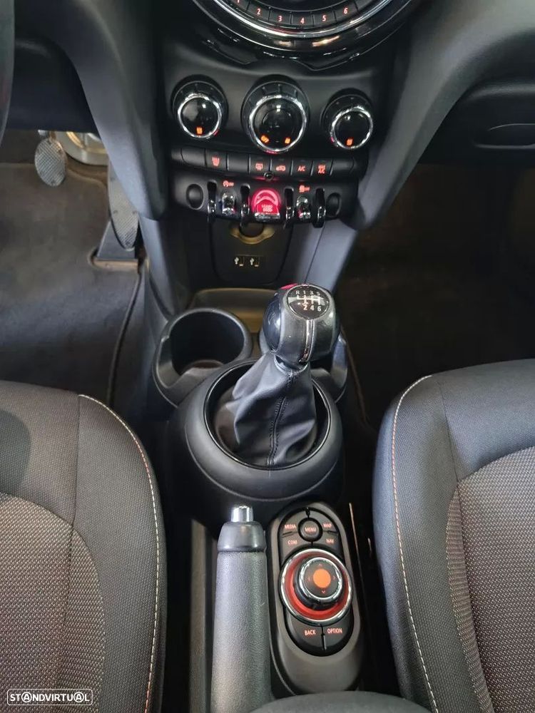 MINI 5 Portas Cooper D - 35