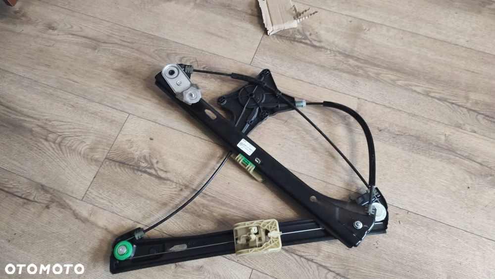 MECHANIZM SZYBY PRAWY PRZÓD VW PASSAT B8 PODNOŚNIK - 6