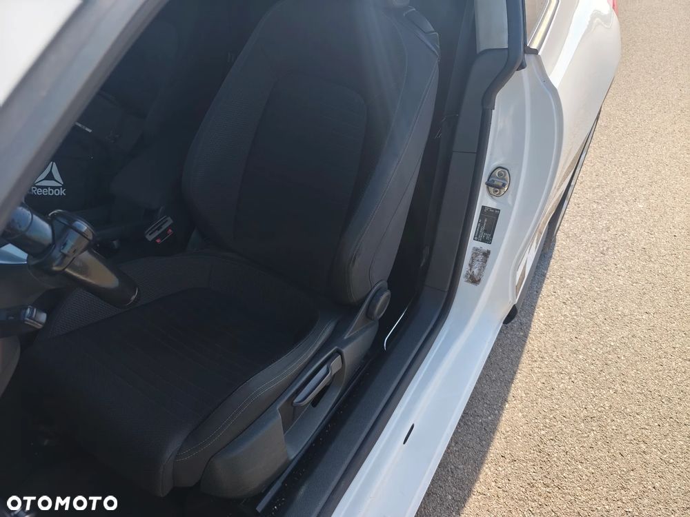 Volkswagen Scirocco 2.0 TDI - 14