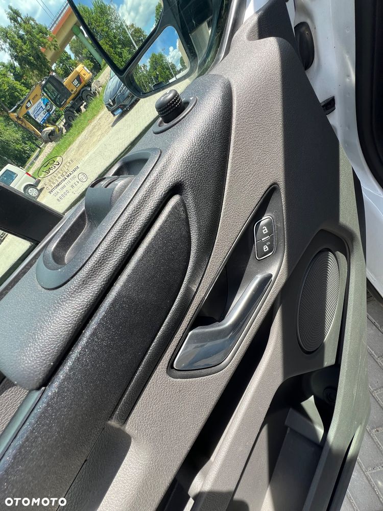 Ford Transit Custom - 14