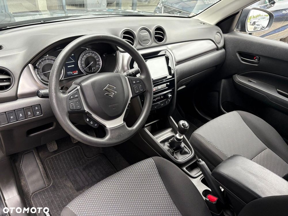 Suzuki Vitara - 12