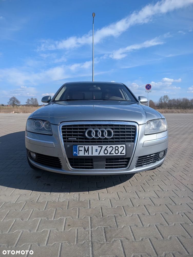 Audi A8 4.2 FSI L Quattro - 2