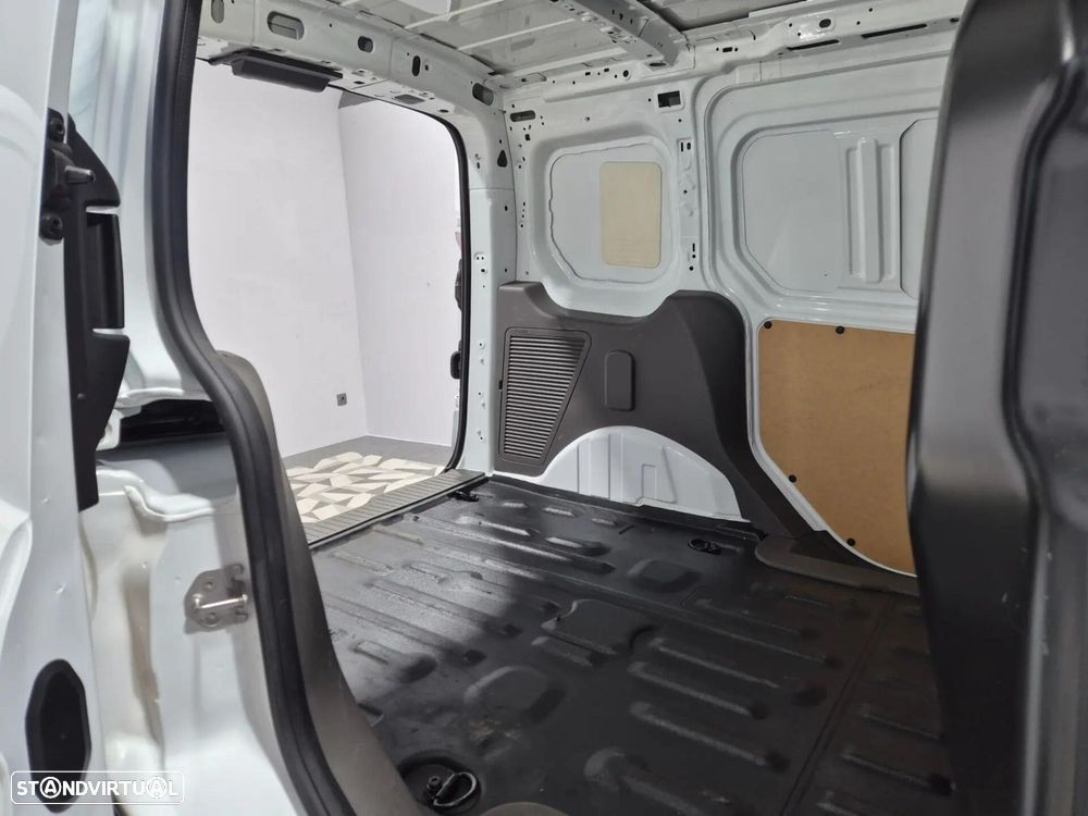 Ford Transit Connect Outro - 14