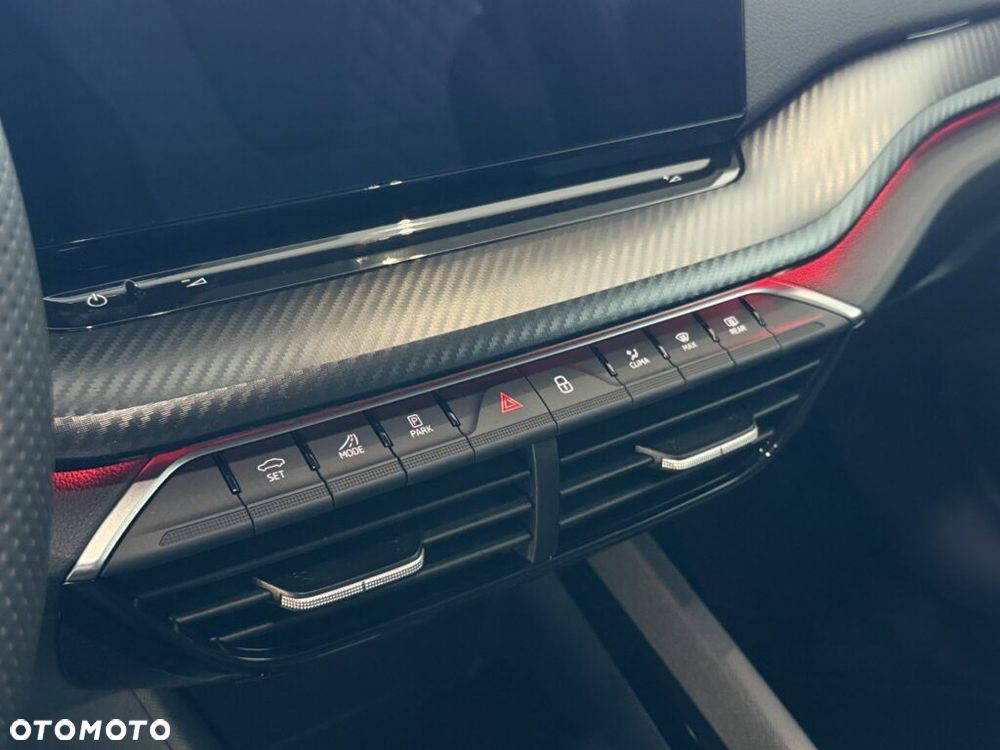 Skoda Octavia 1.5 TSI mHEV Sportline DSG - 27