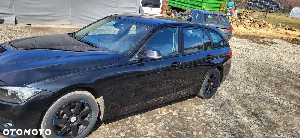 BMW Seria 3 318i - 2