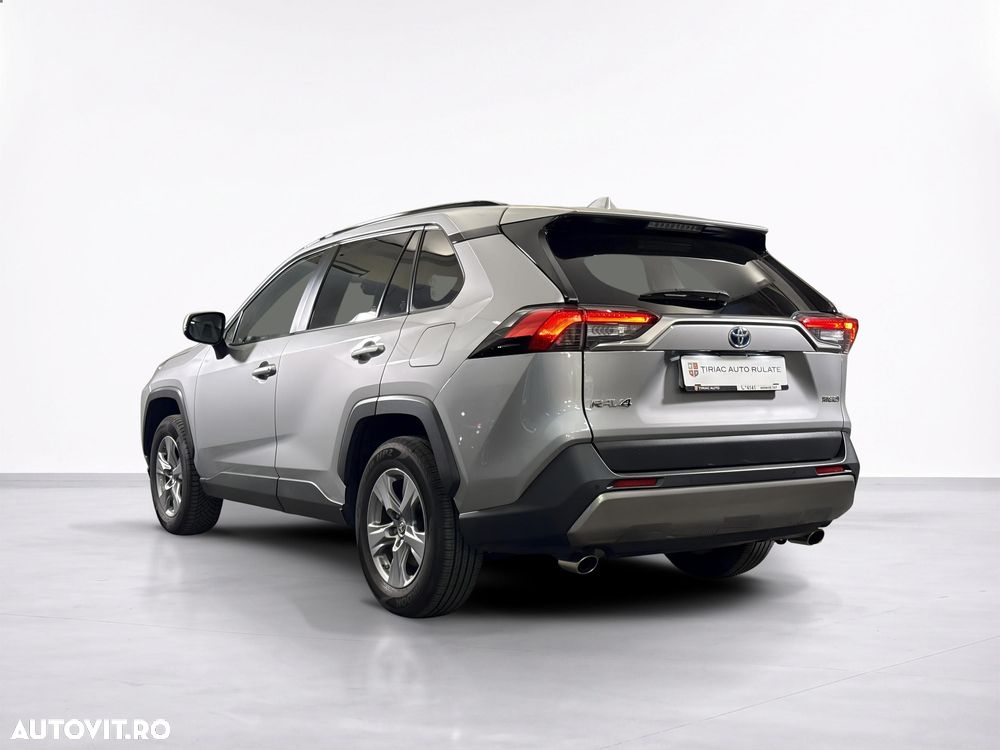 Toyota RAV4 - 4