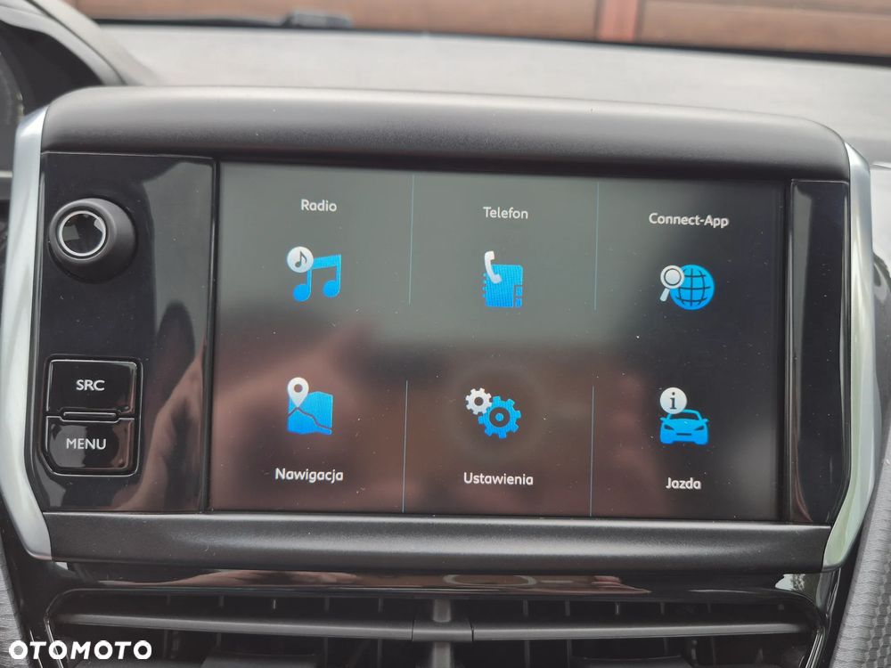 Peugeot 2008 1.2 Pure Tech Allure S&S - 20