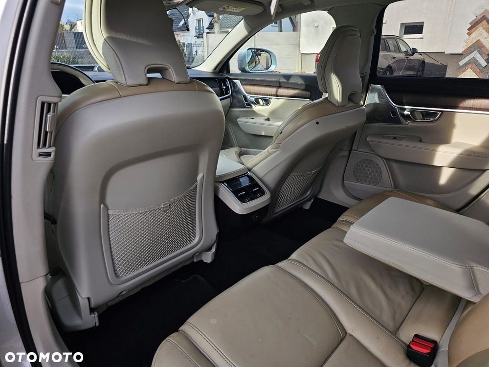 Volvo V90 Cross Country B6 B AWD Pro - 23