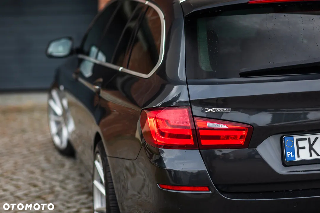 BMW Seria 5 530d xDrive - 15