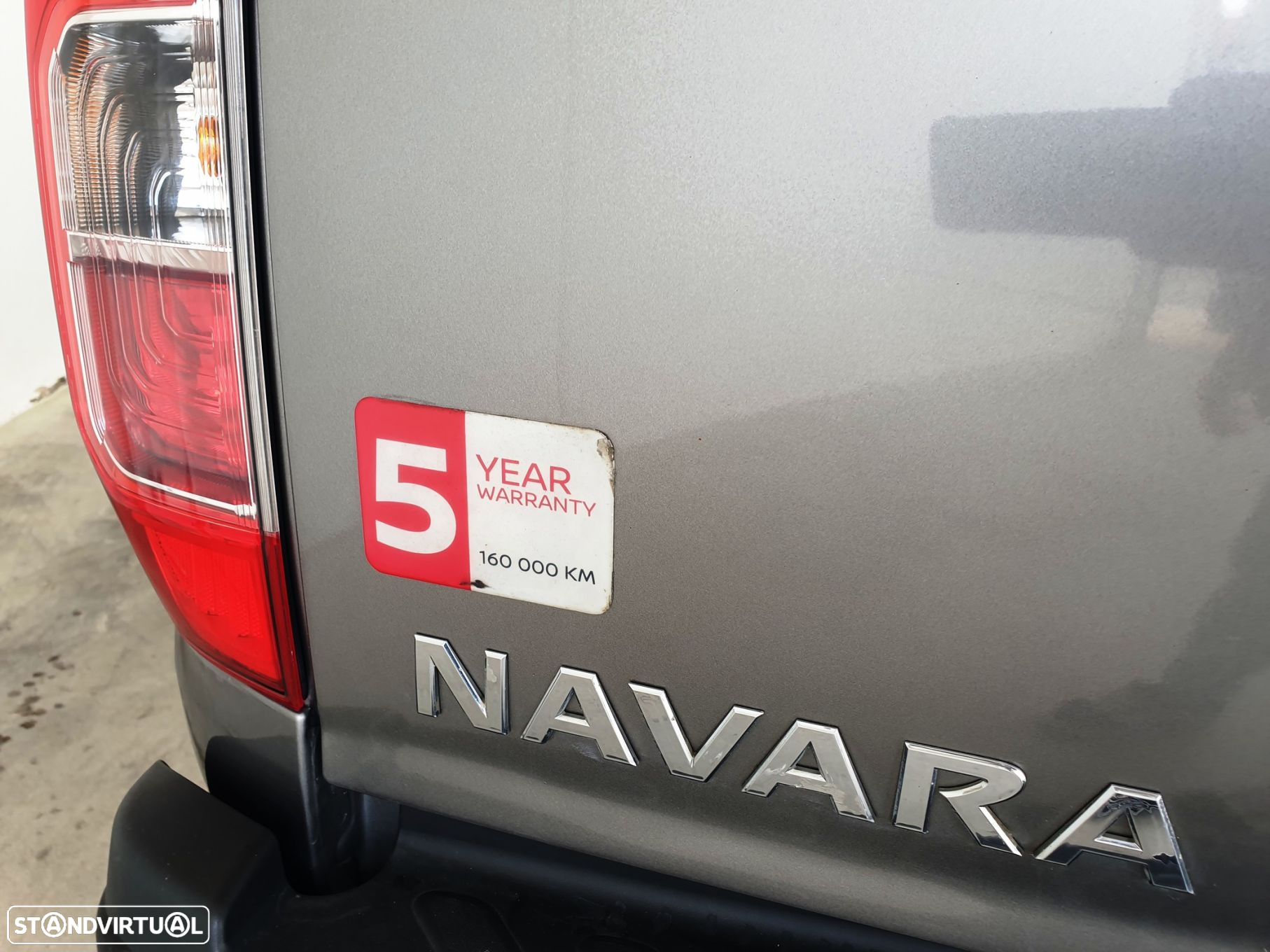 Nissan Navara 2.3 dCi CD 4WD N-Guard - 15