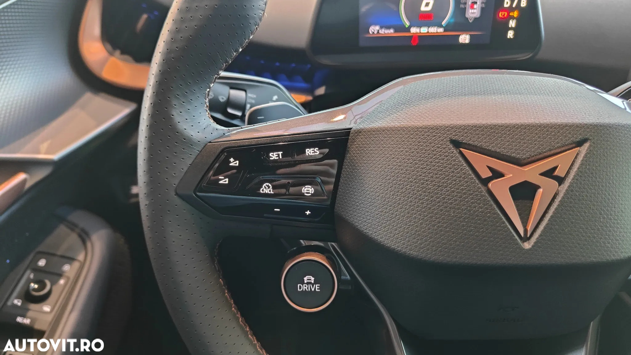 Cupra Tavascan - 11