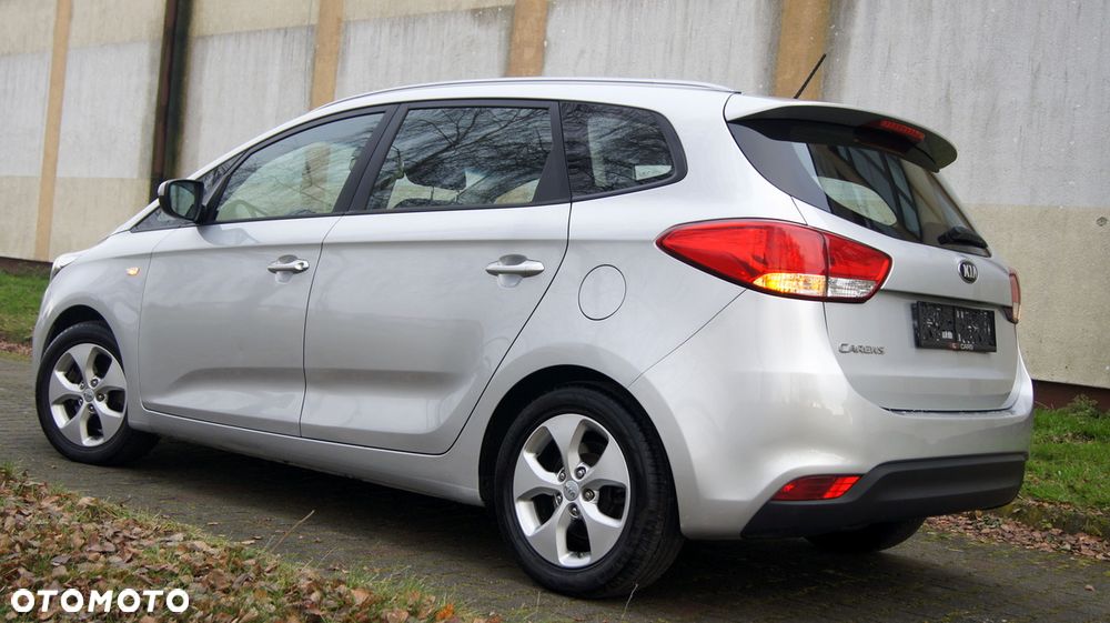 Kia Carens 1.6 GDI M - 20